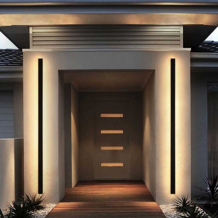 Lyno Outdoor Wall Light