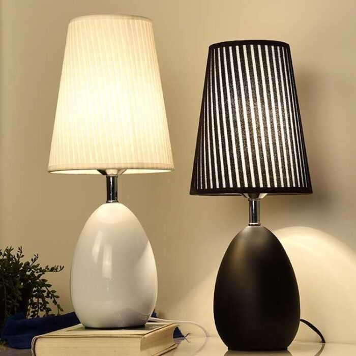 Ovally Table Lamp