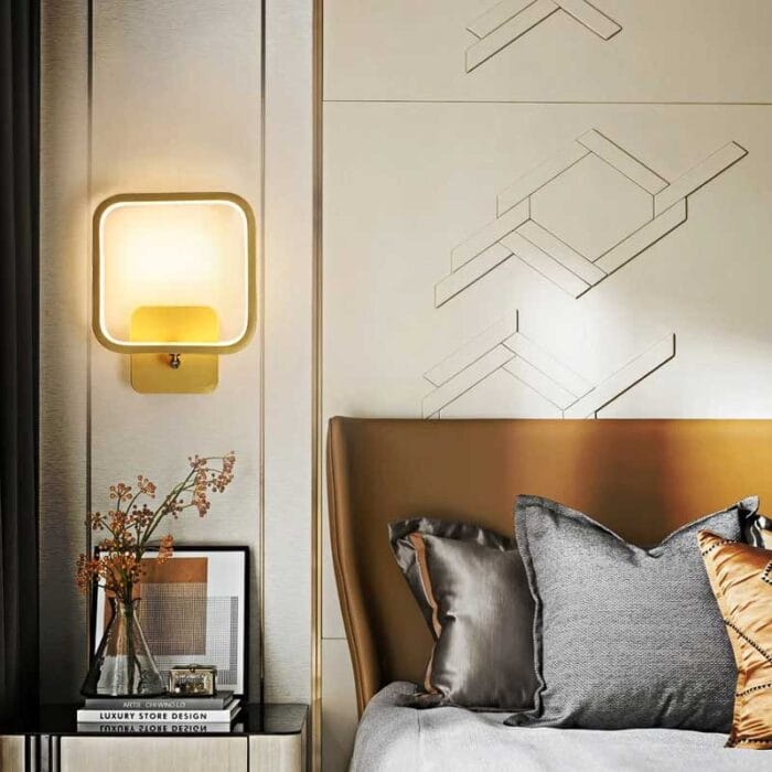 Squado Single Flame Wall Light