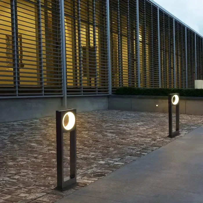 Haylo Outdoor LED Lamp